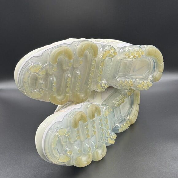 Air VaporMax Plus 'White Platinum' - Picture 8 of 11